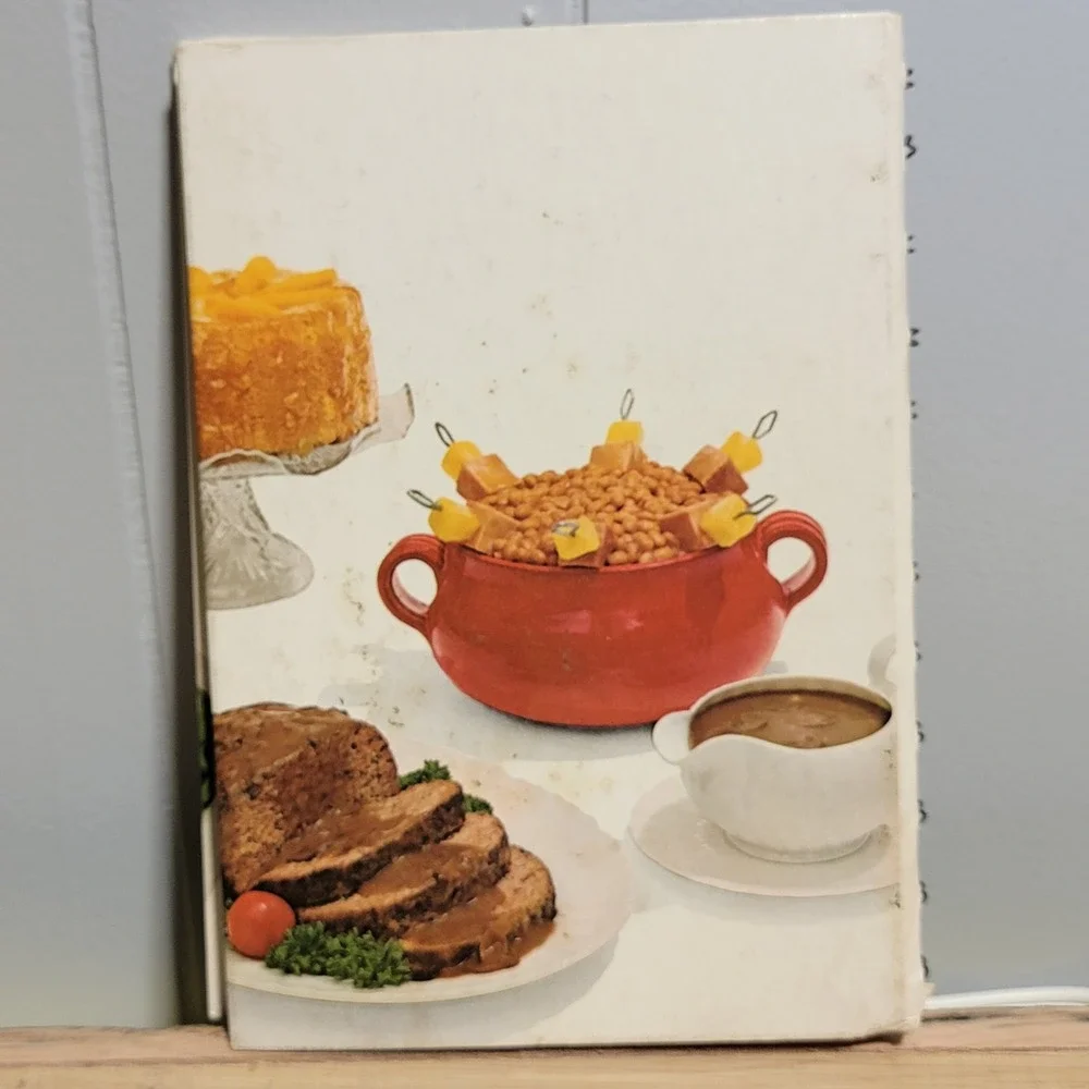 Vintage Campbell Cookbook Easy Ways to Delicious Meals 1968 Spiral Hardcover